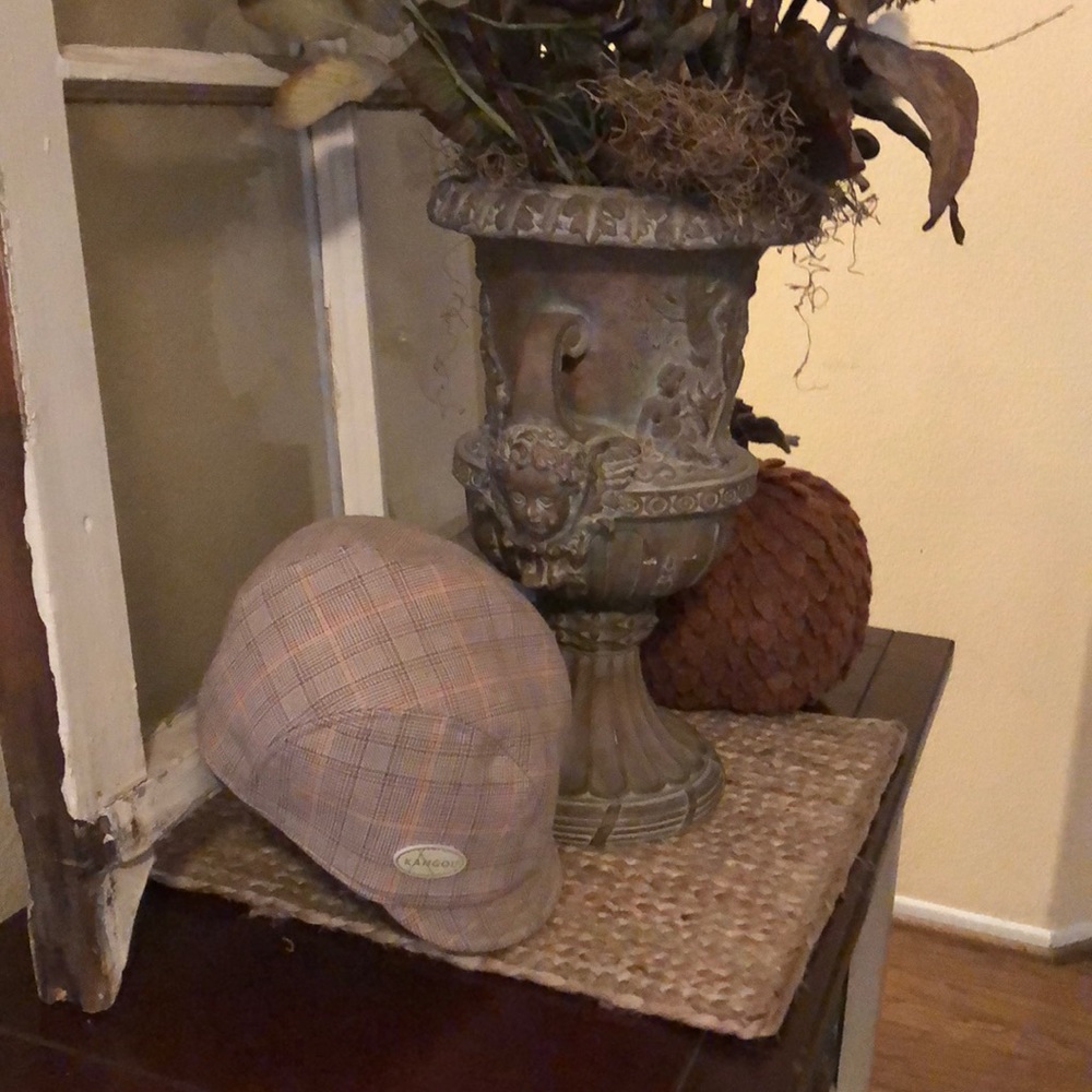 Kangol hat Size Med